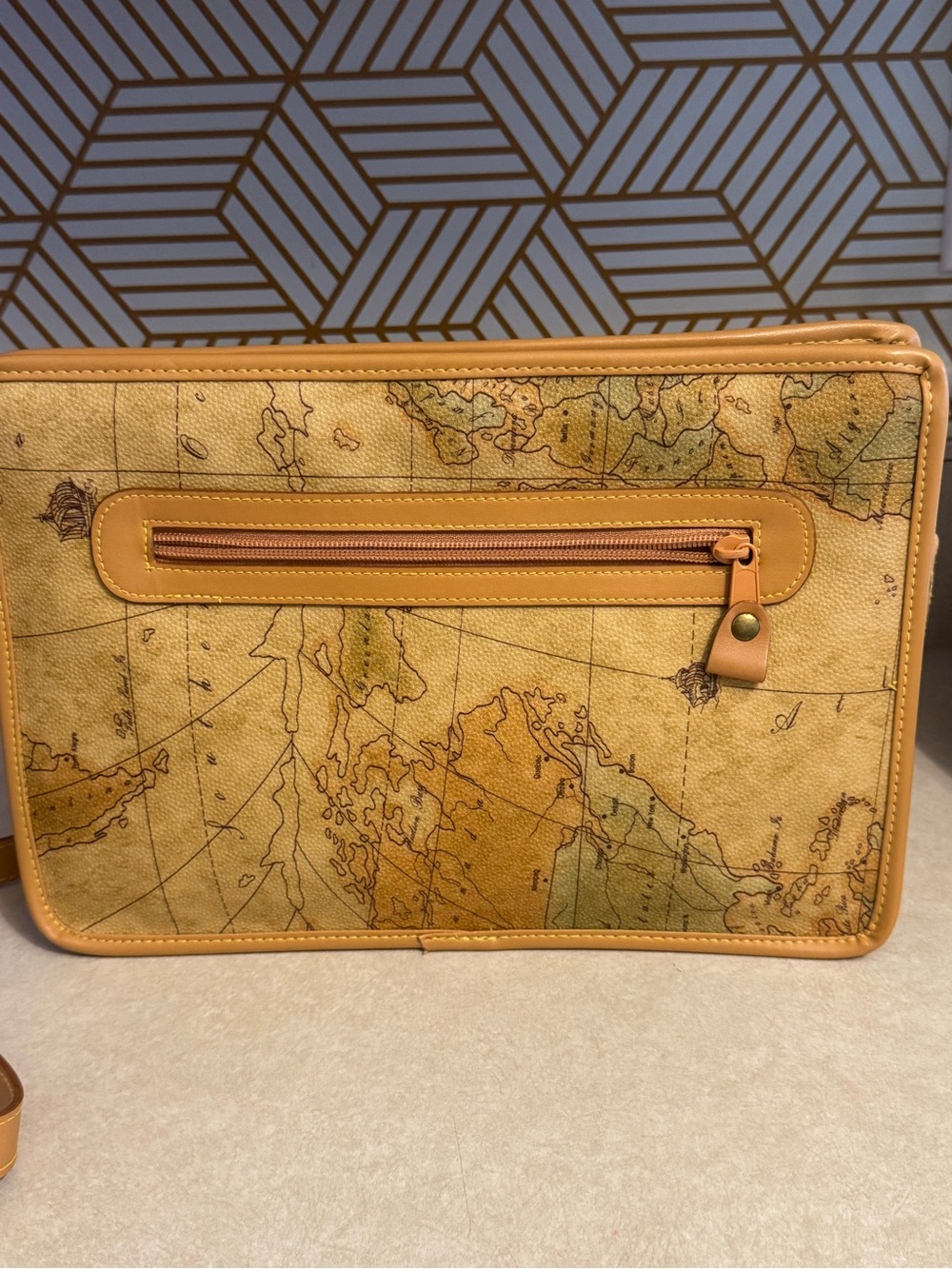 NWOT VTG Allan Edward Tan Map-Print Leather Detachable Crossbody Bag - Picture 2 of 8